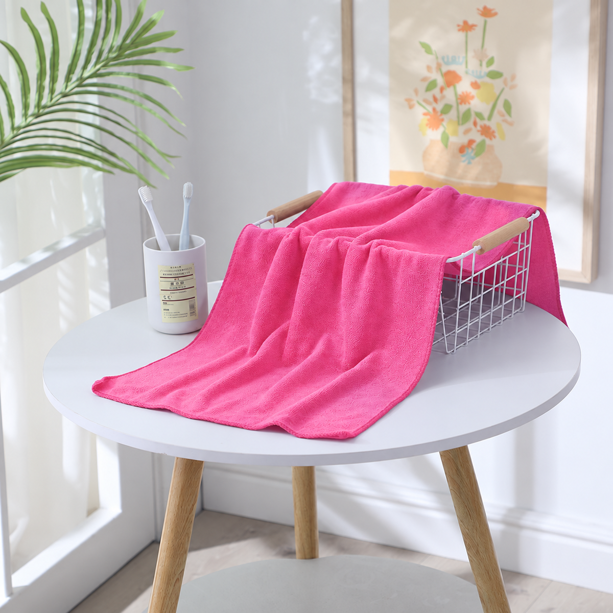 Pink cleaning cloth - matching scene
